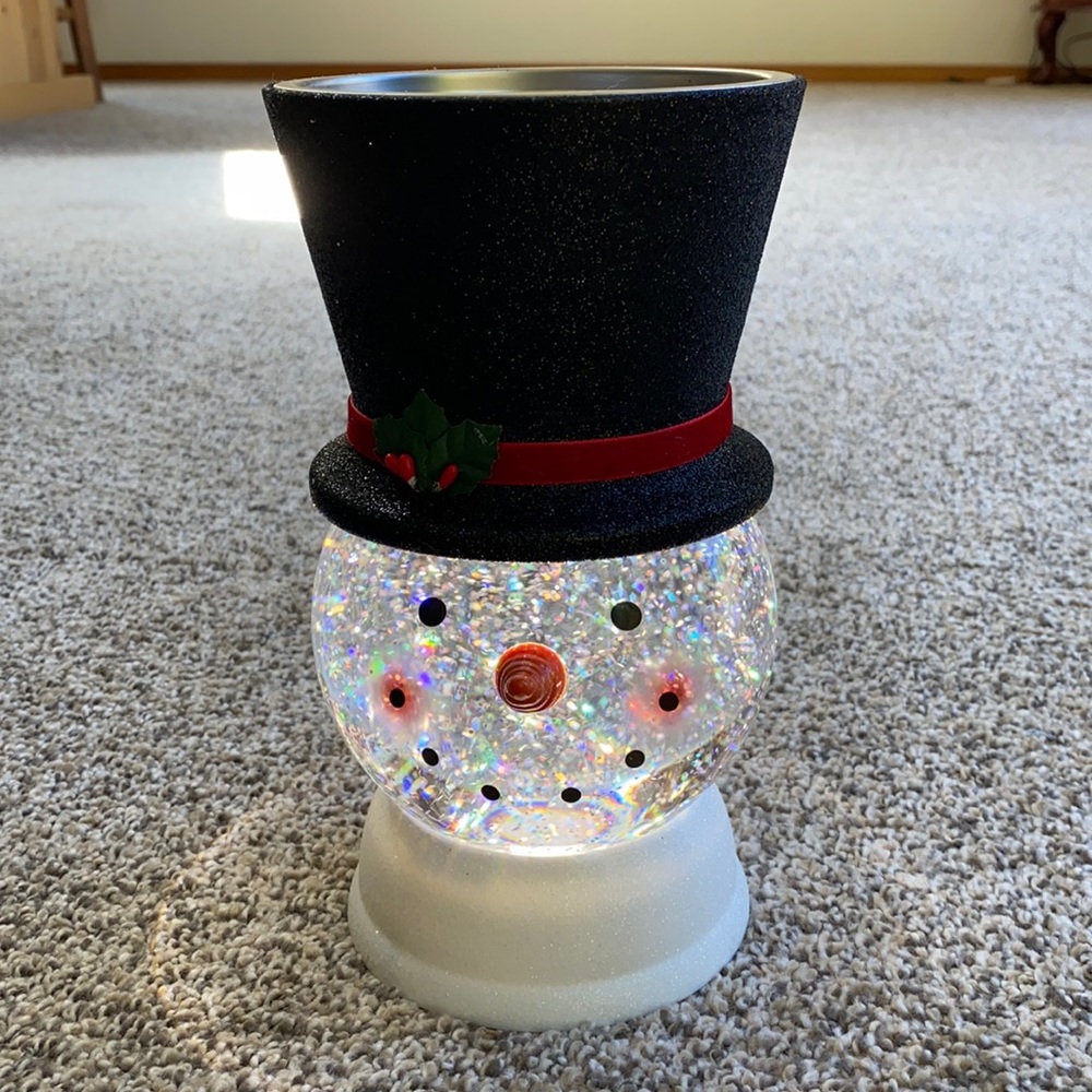 Brand new bath and body works snowman waterglobe